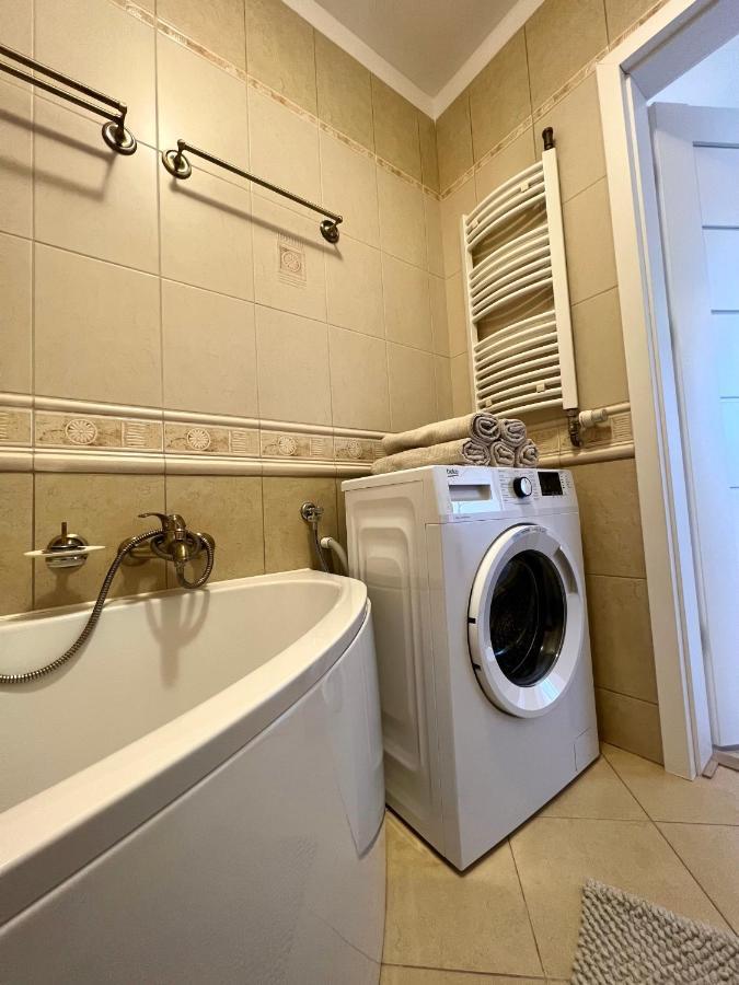 Apartament Centrum 13 Z Garazem Podziemnym Wladyslawowo Luaran gambar